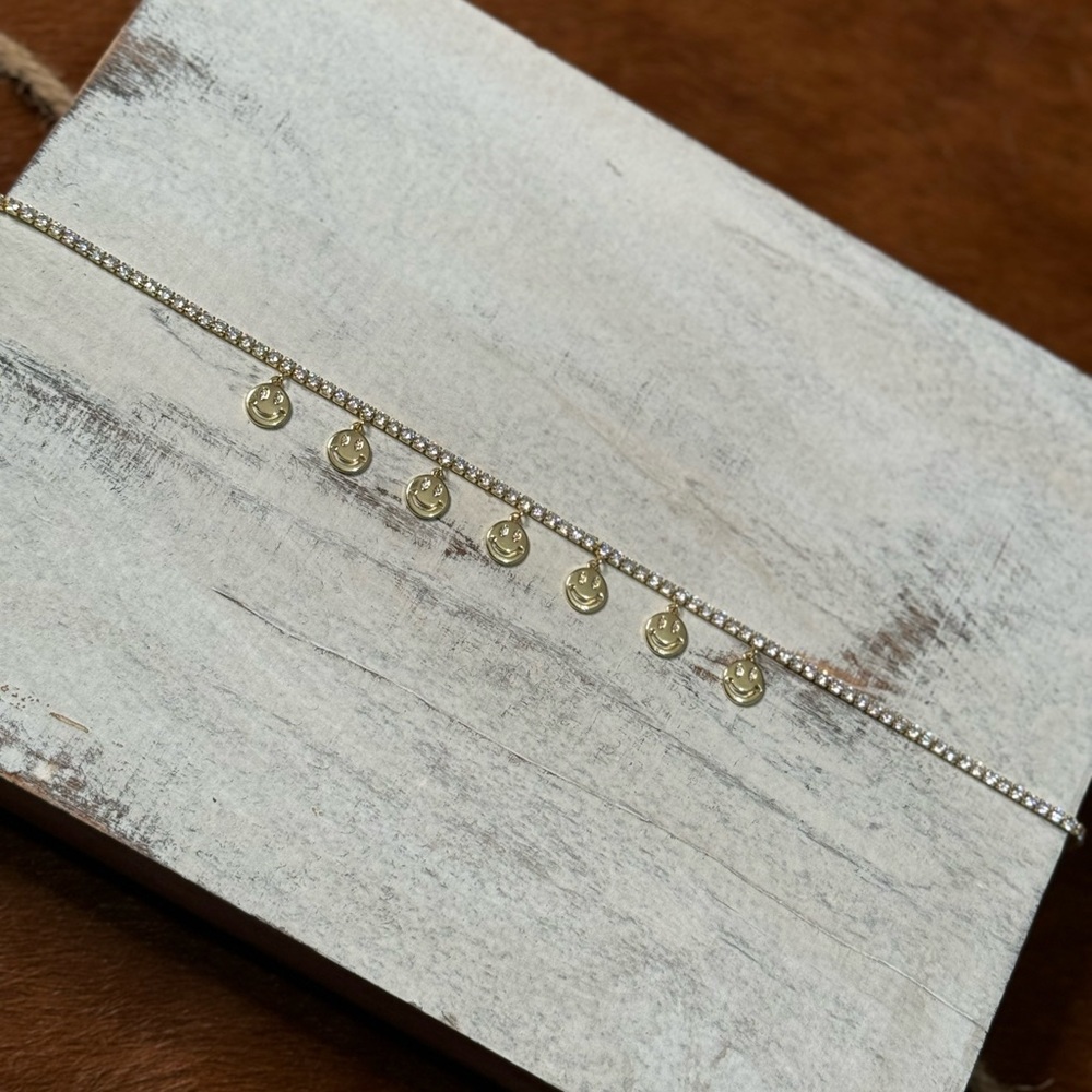 Lauren Kenzie Smiley choker & smiley ring!